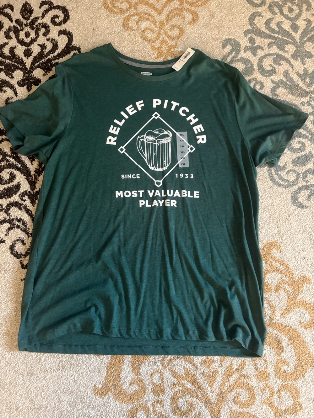 Relief Pitcher Men's Graphic Tee - Forest Green